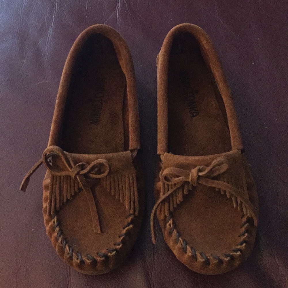 Minnetonka girls moccasins size 3